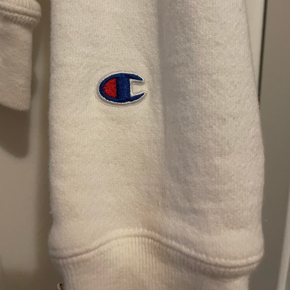 Champion white crew neck in size small - Picture 3 of 4